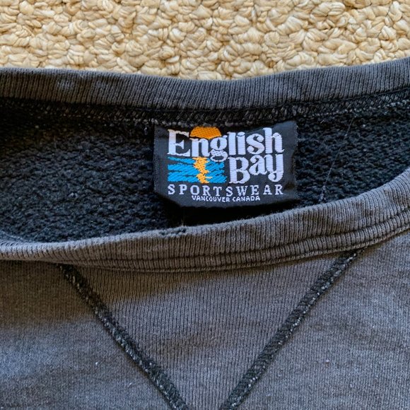 Vintage Orca Vancouver Island crewneck sweatshirt - Picture 3 of 4